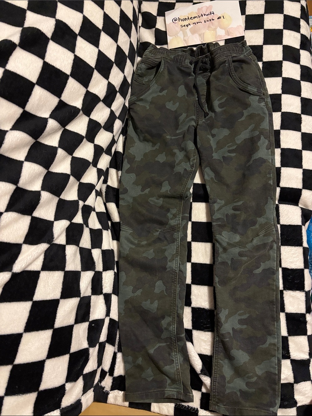 Boys size 14 camo jean joggers
